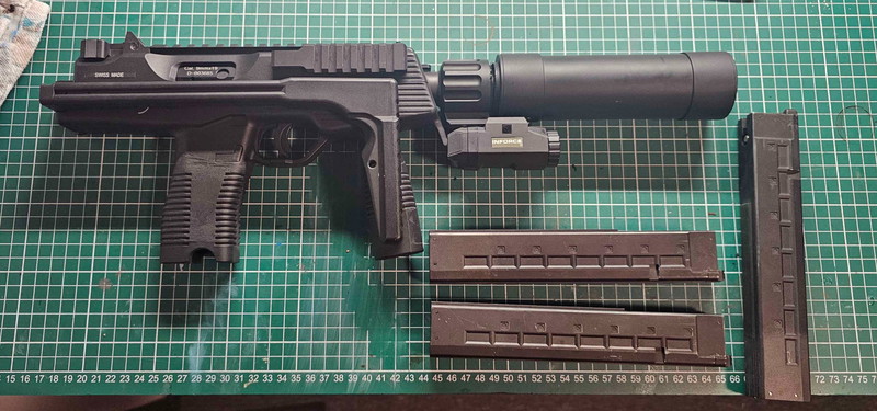 Bild 1 für KWA MP9 met mags en demper