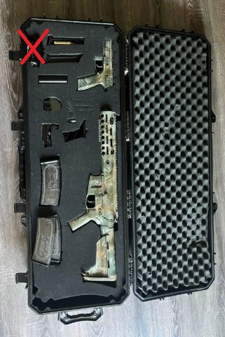 Imagen 2 de Großes Softair-Set (Ares Amoeba M4 Mutant AMM9 & CZ P-09 Duty U.V.M)