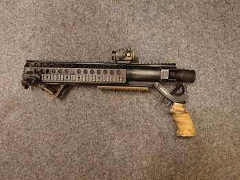 Afbeelding 3 van Custom post-apoc grenade launcher.