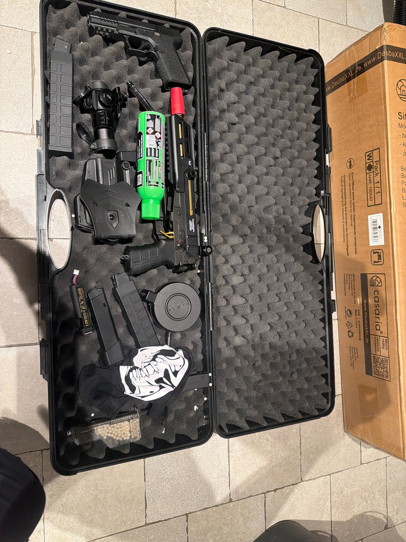 Image 1 for Pistool: Glock 17 + 2 magazijnen Automatisch / SMG