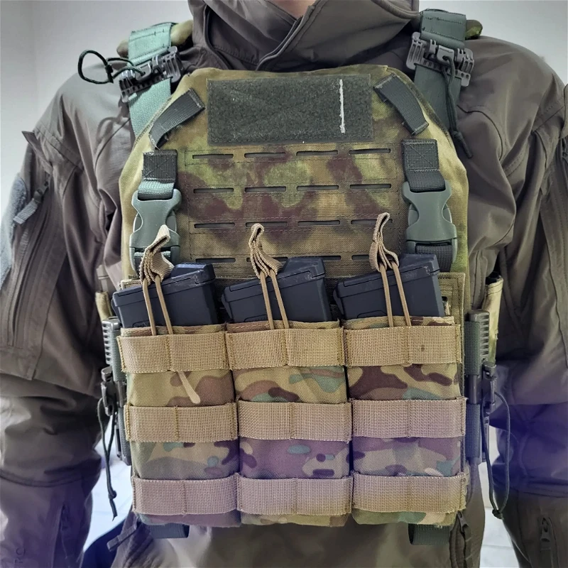 Image 1 for Invader Gear QRB ATACS FG gen 1 + plates + pouches