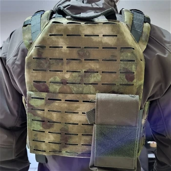 Image 3 for Invader Gear QRB ATACS FG gen 1 + plates + pouches
