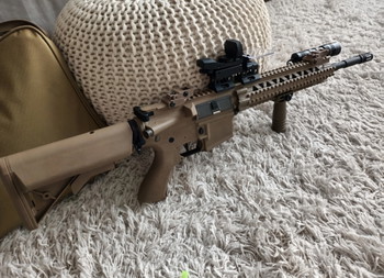 Bild 2 für G&G M4 met Precision inner barrel 6.03, speed trigger, mosfet en hop up unit met led module