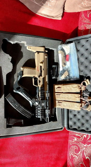 Image 2 pour Custom TM MP7 GBB TAN Upgrade