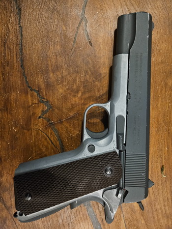 Afbeelding 2 van Colt 1911 compleet