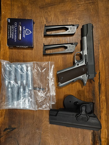 Afbeelding 4 van Colt 1911 compleet
