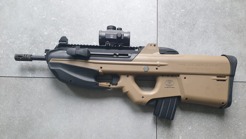 Afbeelding 1 van FN Herstal F2000 Tactical - Dark Earth Cybergun / G&G