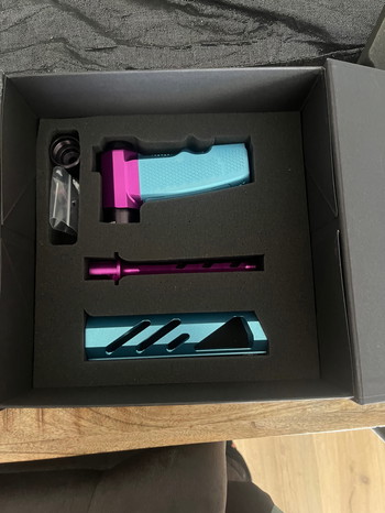 Image 2 pour Monk customs body paars baby blauw