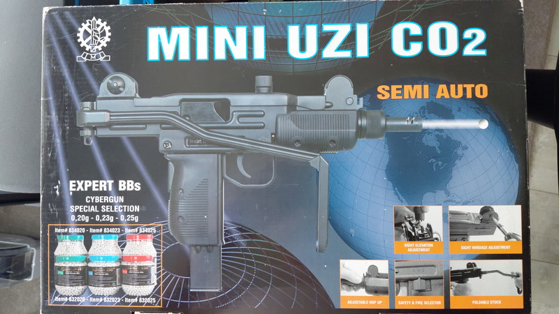 Afbeelding 1 van Cybergun mini UZI CO2