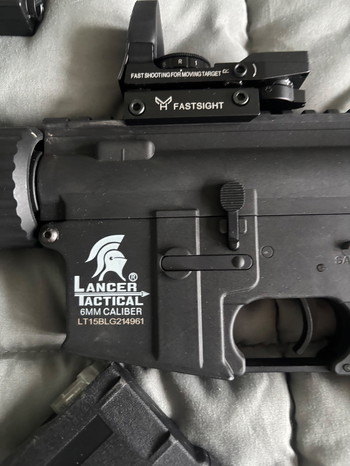 Afbeelding 2 van 2 m4 aeg met magazijnen