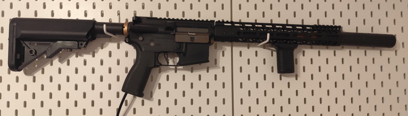 Image 1 for HPA M4 WOLVERINE INFERNO SPECNA ARMS MET UPGRADED BUCKING