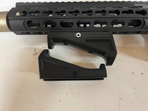 Image for Angled Fore Grip (AFG)