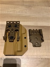 Image pour Deadly Customs Kydex universeel X300 holster met Safariland QLS fork