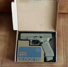 Imagen para Umarex Glock 19x Coyote with F mark