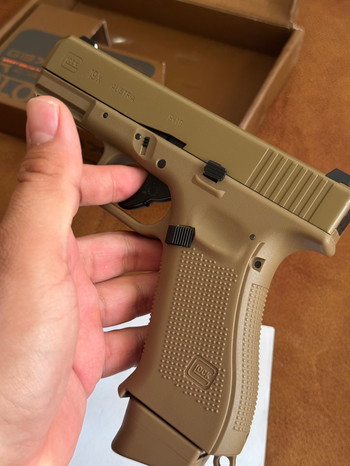 Imagen 4 de Umarex Glock 19x Coyote with F mark