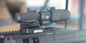 Image 5 pour T2 Reddot, G33 Magnifer en SPUHR RDF-20153KE Mount, Losse verkoop mogelijk.