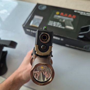 Image 9 pour Glock WE W417 Force + holster + lampe + chargeur