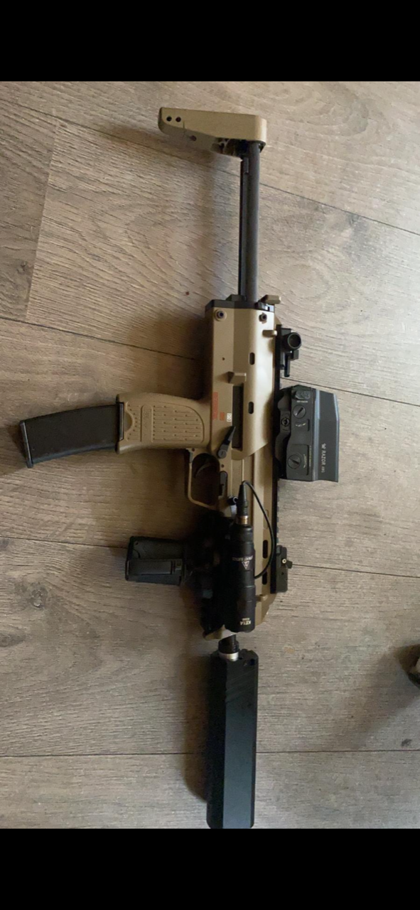 Image 1 pour Tokyo Marui Mp7  met custom rail