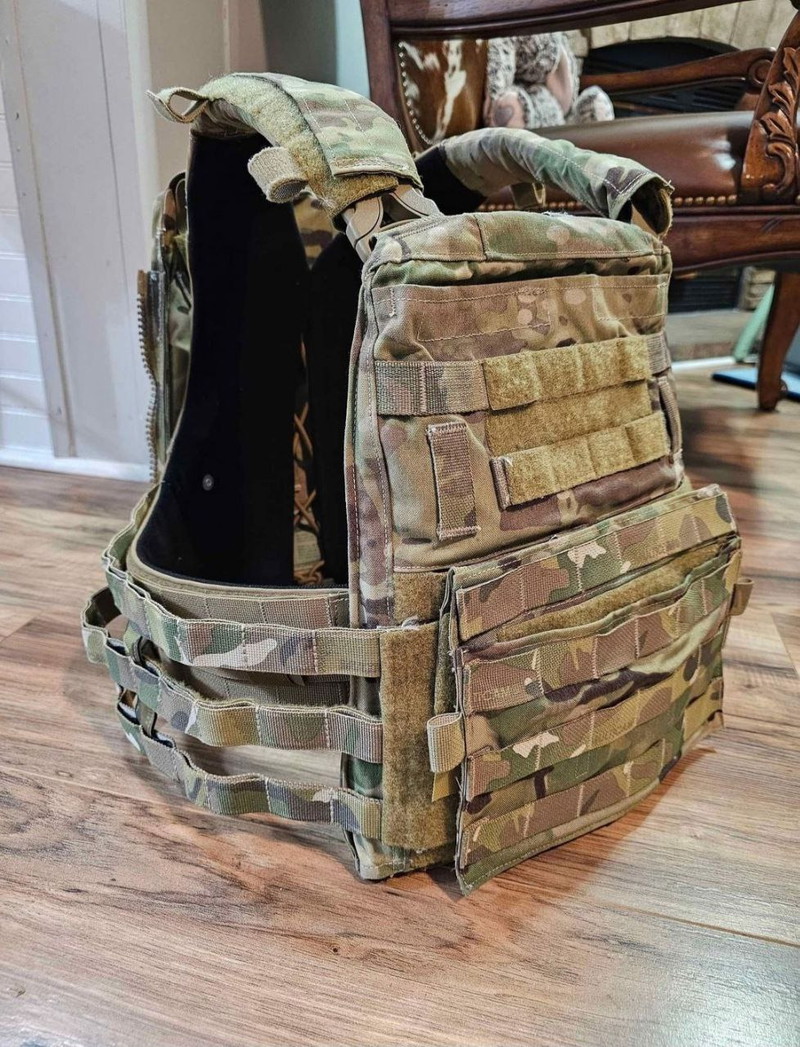 Image 1 pour Crye AVS with Plates!