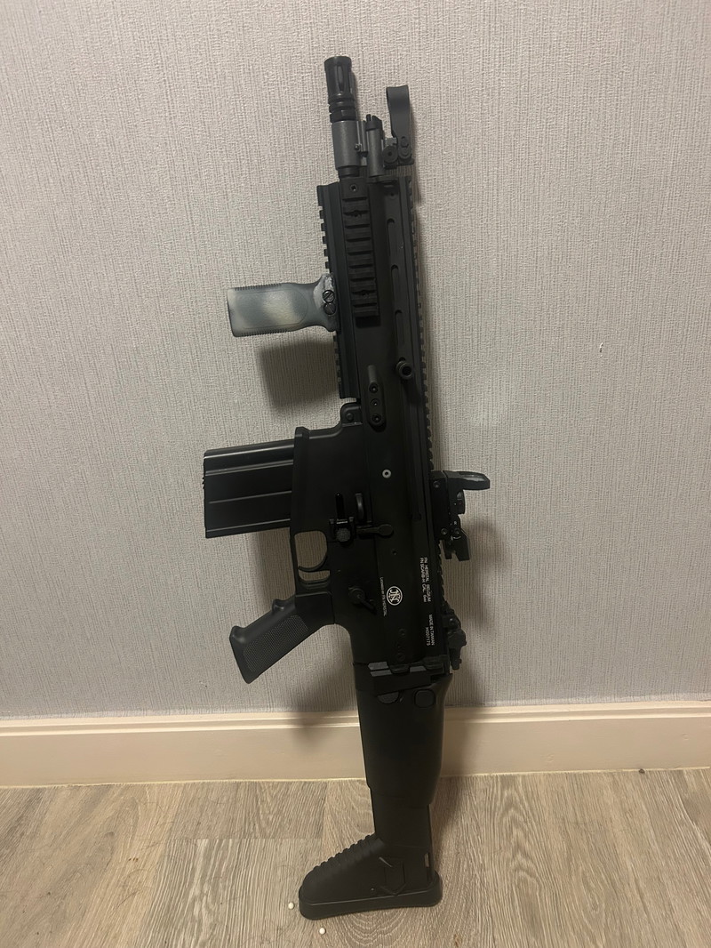 Image 1 pour Vfc scar h