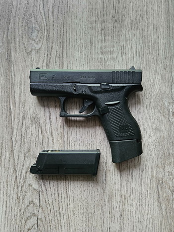 Image 2 pour Umarex Glock 42 GBB