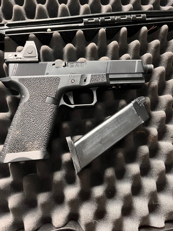 Imagen 2 de EMG salient glock