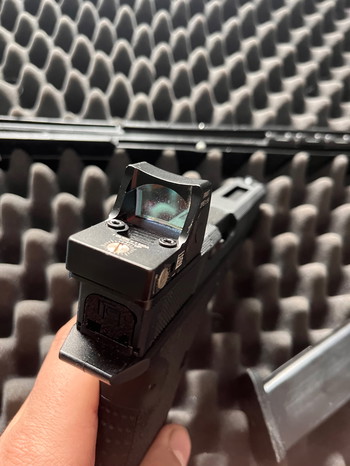 Imagen 3 de EMG salient glock