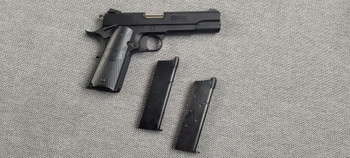 Image 2 for 1911 side arm + Amomax