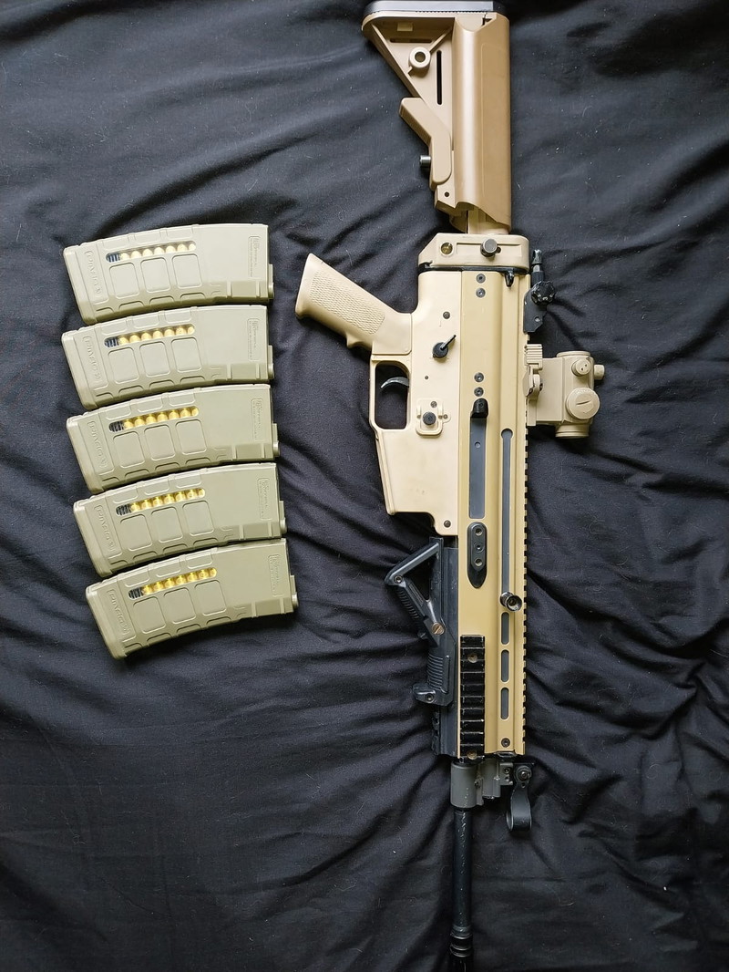 Imagen 1 de Replica scar met 5 magazijnen