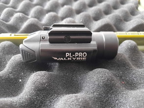 Image for Olight PL-PRO Valkyrie × oplader