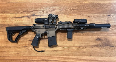 Afbeelding van Begadi DanielDefense lic. CYMA Nova Sport Mk18 + Gate Pulsar D Engine