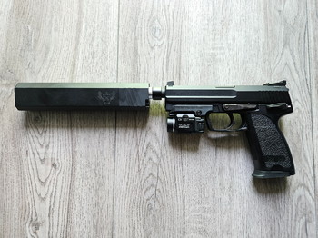 Imagen 2 de KWA HK USP.45 Tactical + silencer + TRL-7 lamp