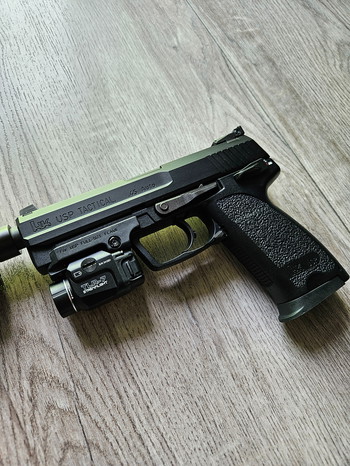 Imagen 3 de KWA HK USP.45 Tactical + silencer + TRL-7 lamp