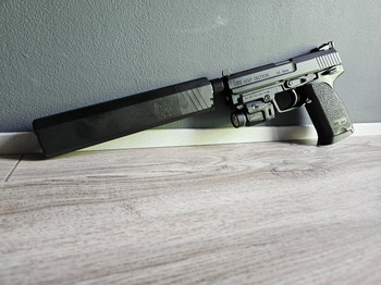 Imagen 7 de KWA HK USP.45 Tactical + silencer + TRL-7 lamp