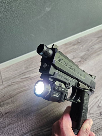 Imagen 9 de KWA HK USP.45 Tactical + silencer + TRL-7 lamp