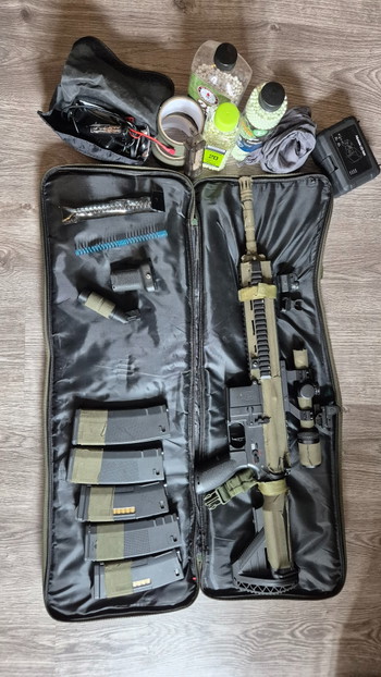 Imagen 2 de M4 Specna arms met accessories