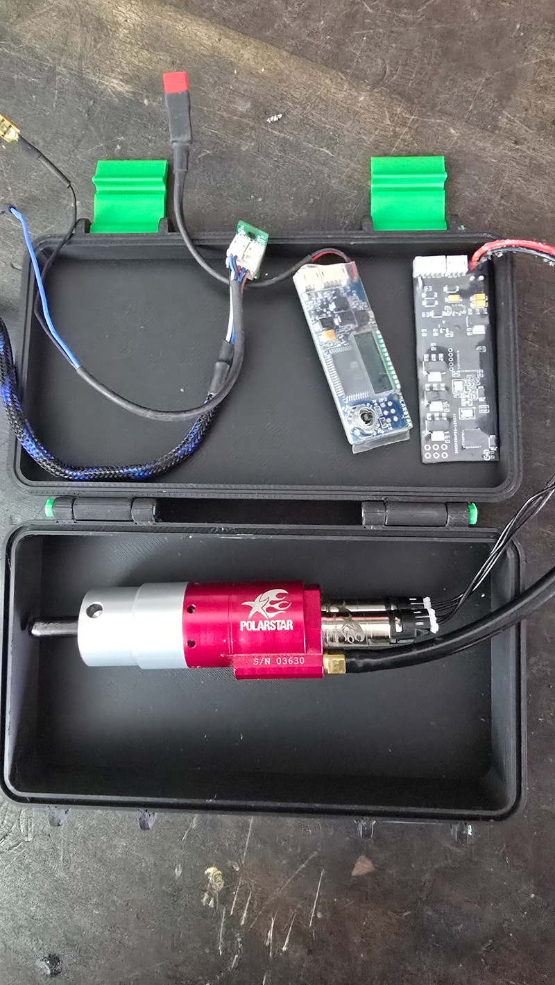 Afbeelding 1 van Polarstar fusion + Gorilla FCU + m249 wire harnass + original FCU