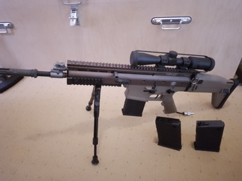 Bild 2 für Te Koop: Daytona Scar H met scope, bipod en 3 G&G midcaps