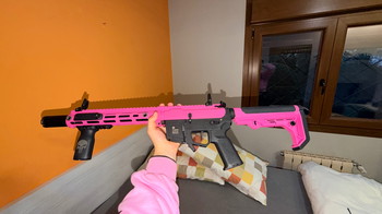 Image 3 pour Rifle de Airsoft estilo AR15 eléctrico (AEG) rosa/negro + cargadores y batería