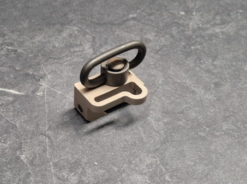 Afbeelding 2 van Element RIS Sling Mount w/ QD Swivel