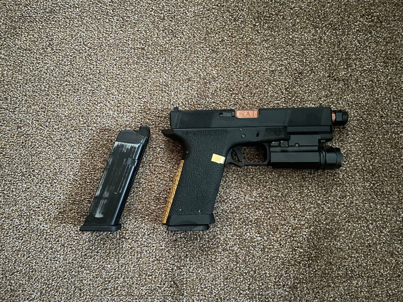 Image 1 for EMG Saliant Arms met 2 mags