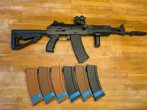 Image for E&L AK12 AEG + 7 MAGS