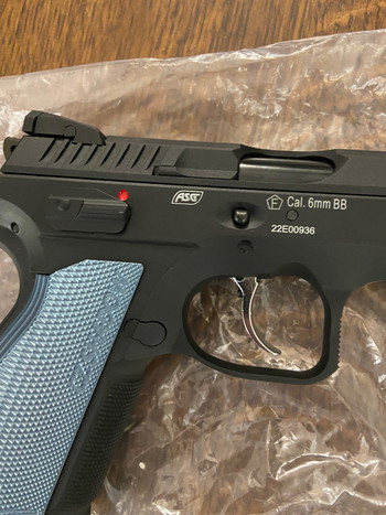 Bild 5 für Pistolet ASG GBB CZ SHADOW 2 CO2 Cal. 6mm BB - BBS Airsoft Noir/Bleu NEUF