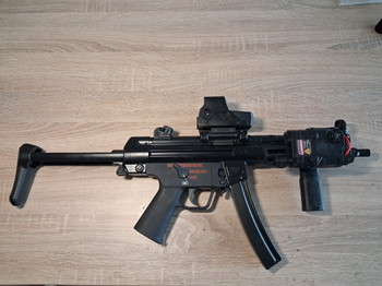 Image 3 for Tokyo Marui MP5A5 NGRS - Inclusief 4 magazijnen, tracer unit, red dot en accessoires