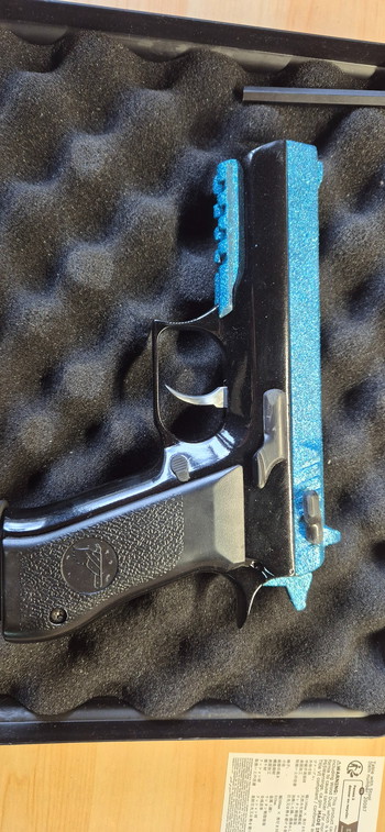 Image 2 pour Black/blue holographic desert eagle + case