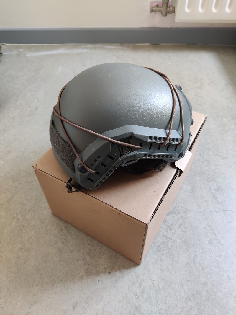 Image 1 pour FMA bump helm olive green