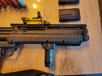 Afbeelding 3 van Tokyo Marui KSG Gas Shotgun