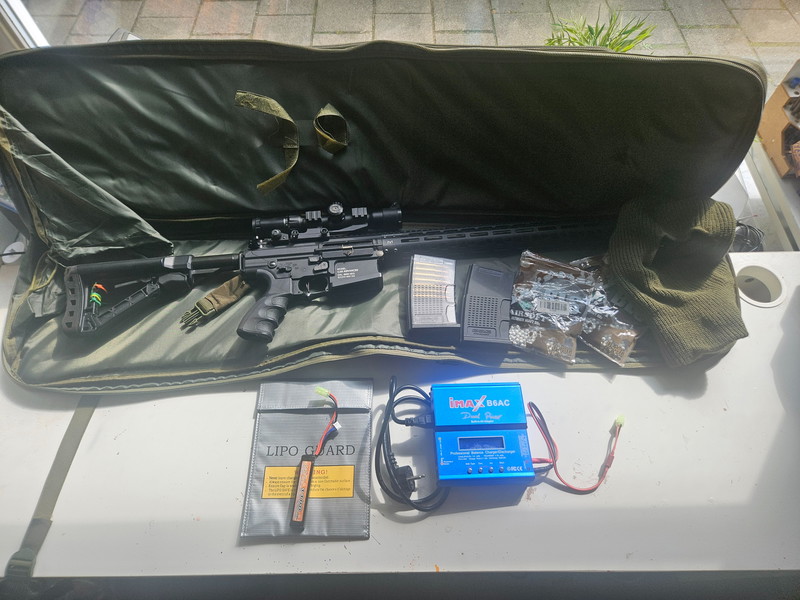 Afbeelding 1 van Complete airsoft set in nieuwstaat