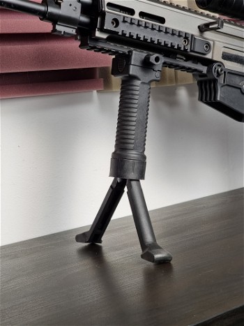 Image 4 for Grip & Bipod combo