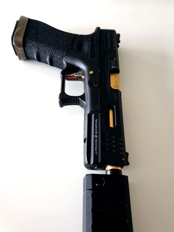Bild 5 für WE-Tech G-Force EU-17 met silencer en 7 mags en pistooltas